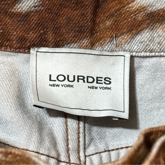 Like New - Lourdes Deer Print Multi-Pocket Jeans - Size 29 - Picture 5 of 6